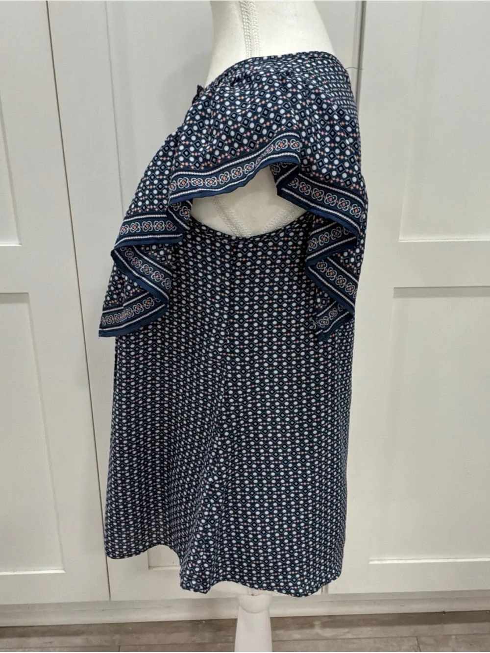 Max Studio Size XS Short Sleeve Print Flutter Sleeve Top Blue Boho